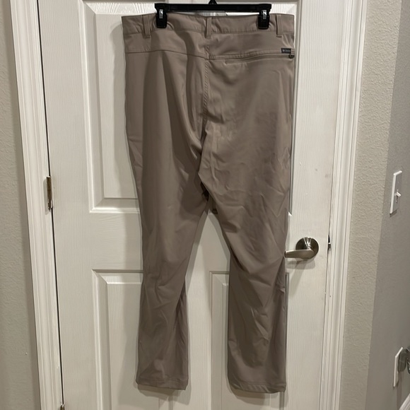 Columbia Men’s Nylon Pants Sz 36 - Picture 6 of 12